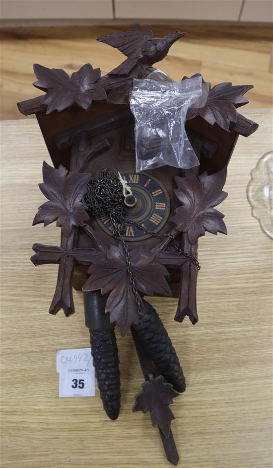 A Black Forest cuckoo clock H.30cm